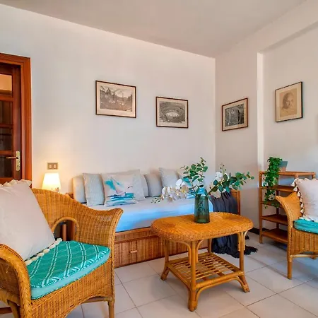 Sardinia Re - Flavia's Flat - Free Parking Alghero