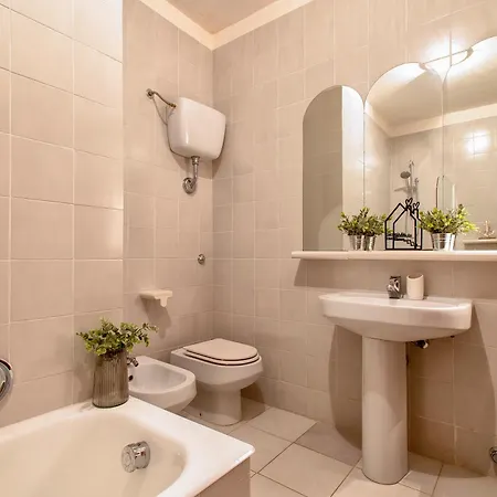 Sardinia Re - Flavias Flat - Free Parking Apartament