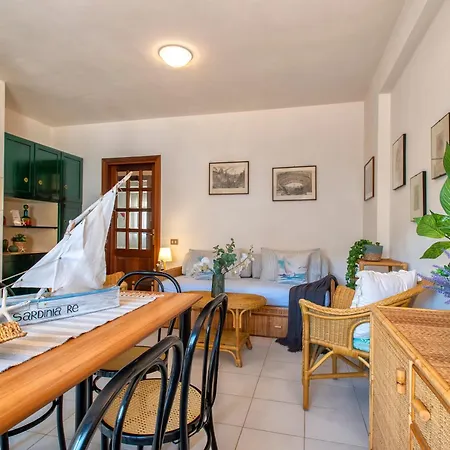 Sardinia Re - Flavias Flat - Free Parking Apartament *